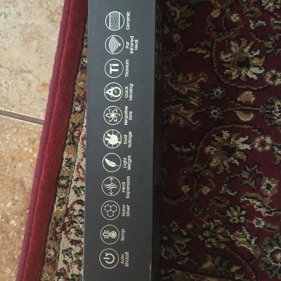 ✨ Pretty In A Minute 2” Keratin Smart Flat Iron Titanium & Ceramic Blend + GIFTS - Picture 8 of 13